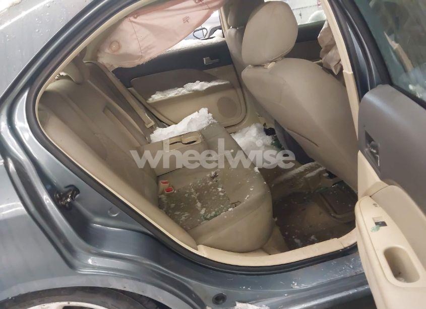 Photo 8 of 2012 Ford Fusion SE (VIN 3FAHP0HA9CR177815)