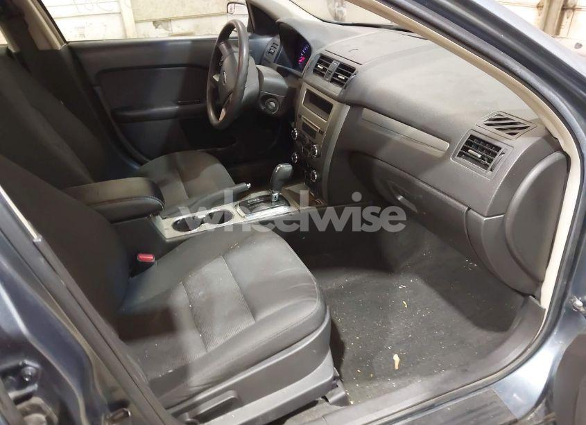 Photo 5 of 2012 Ford Fusion SE (VIN 3FAHP0HA9CR180004)