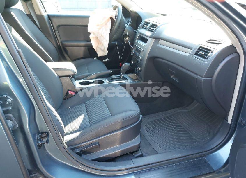 Photo 5 of 2012 Ford Fusion SE (VIN 3FAHP0HA9CR209209)