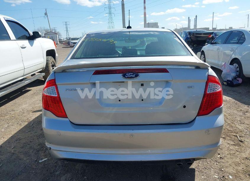 Photo 17 of 2012 Ford Fusion SE (VIN 3FAHP0HA9CR210330)