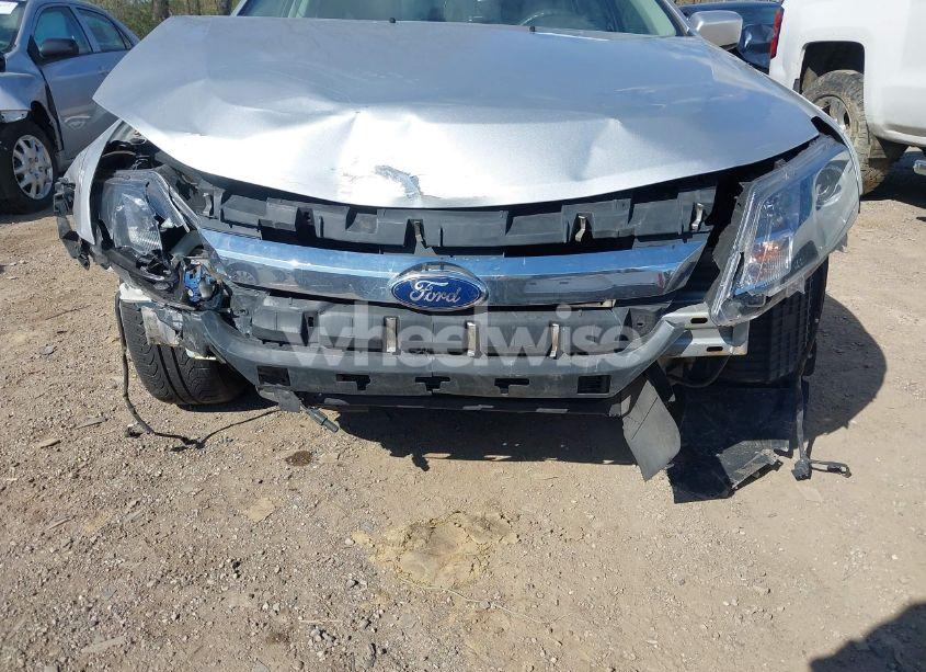 Photo 6 of 2012 Ford Fusion SE (VIN 3FAHP0HA9CR210330)
