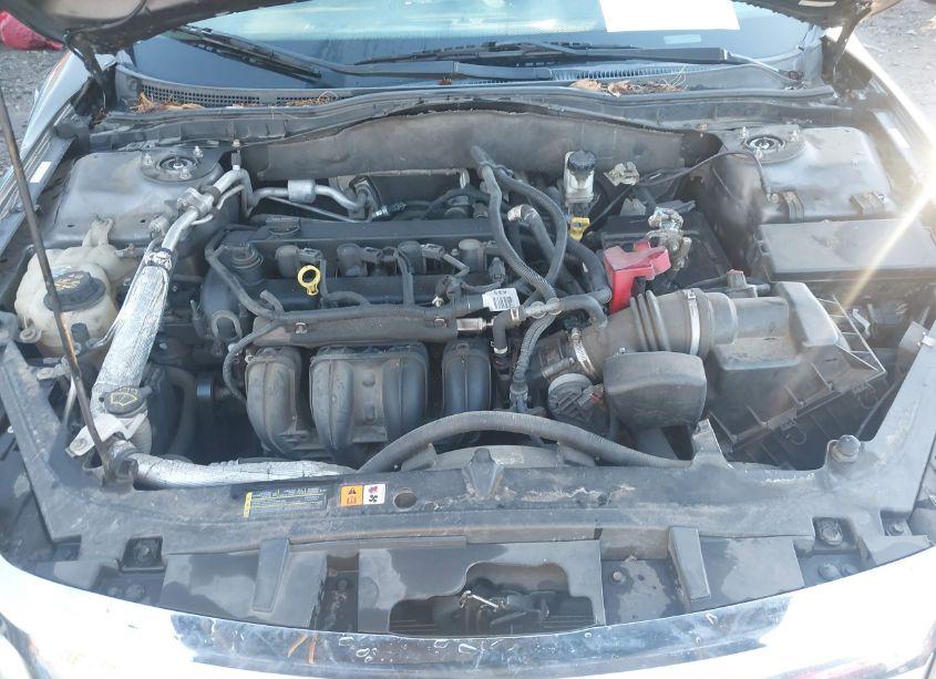 Photo 10 of 2012 Ford Fusion SE (VIN 3FAHP0HA9CR232876)