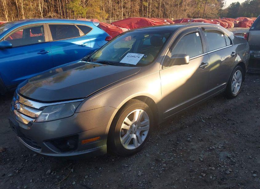 Photo 2 of 2012 Ford Fusion SE (VIN 3FAHP0HA9CR232876)