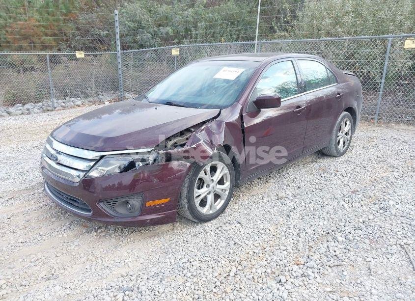 Photo 2 of 2012 Ford Fusion SE (VIN 3FAHP0HA9CR243070)