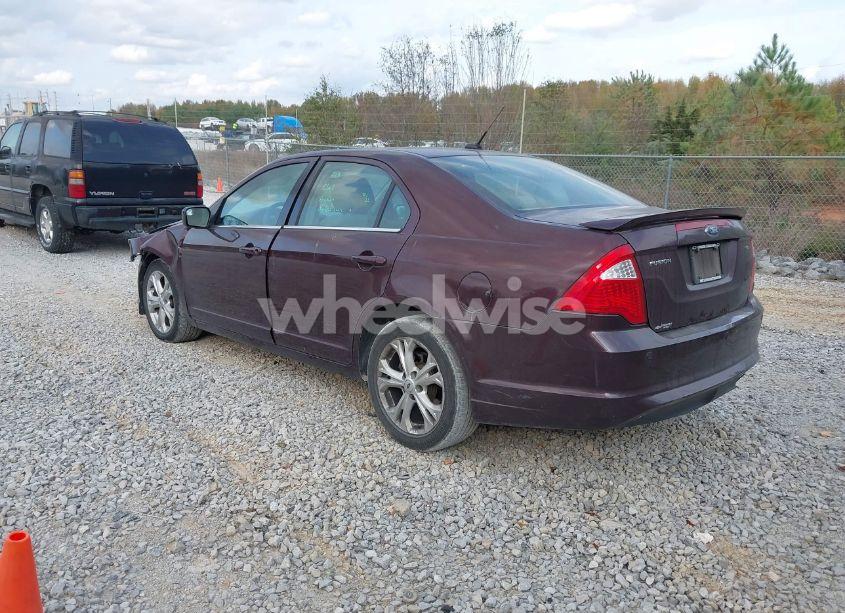 Photo 3 of 2012 Ford Fusion SE (VIN 3FAHP0HA9CR243070)