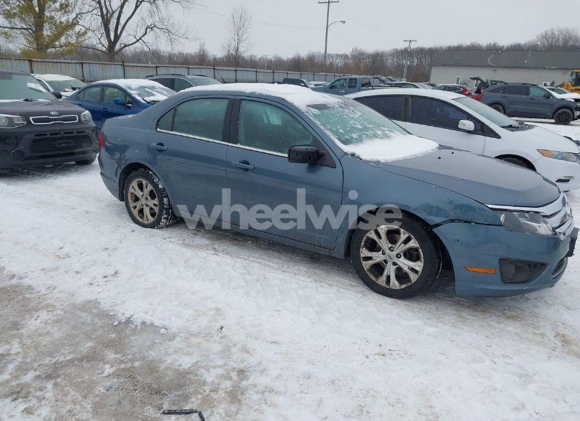 2012 Ford Fusion SE (VIN 3FAHP0HA9CR322724) main photo