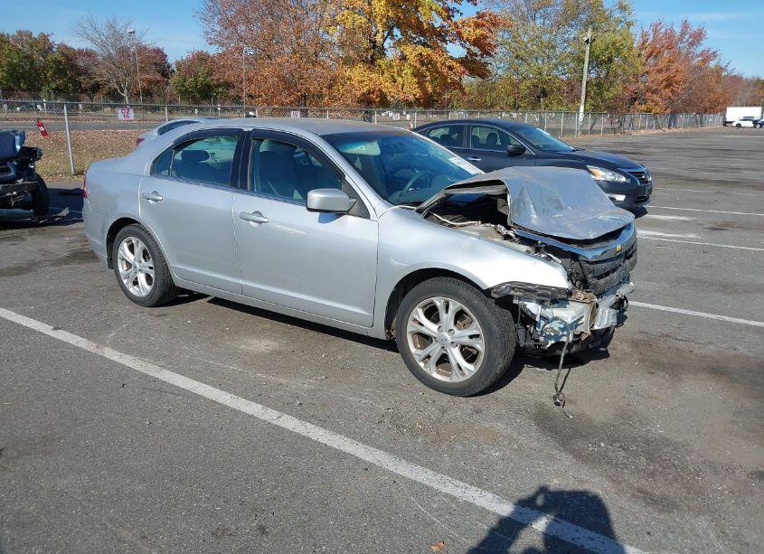 2012 Ford Fusion SE (VIN 3FAHP0HA9CR366948) main photo