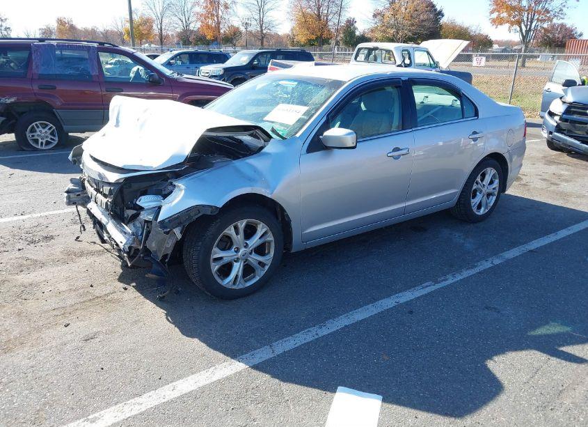 Photo 2 of 2012 Ford Fusion SE (VIN 3FAHP0HA9CR366948)