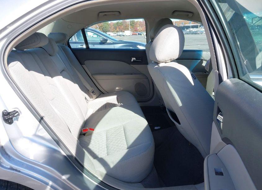 Photo 8 of 2012 Ford Fusion SE (VIN 3FAHP0HA9CR366948)