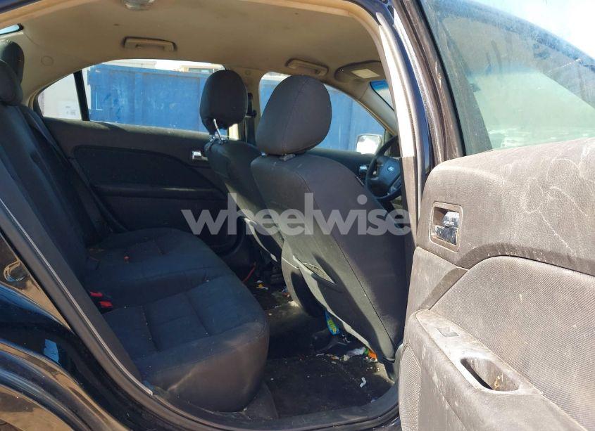 Photo 8 of 2012 Ford Fusion SE (VIN 3FAHP0HA9CR395947)