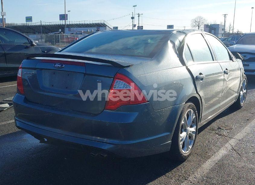Photo 4 of 2012 Ford Fusion SE (VIN 3FAHP0HA9CR426064)