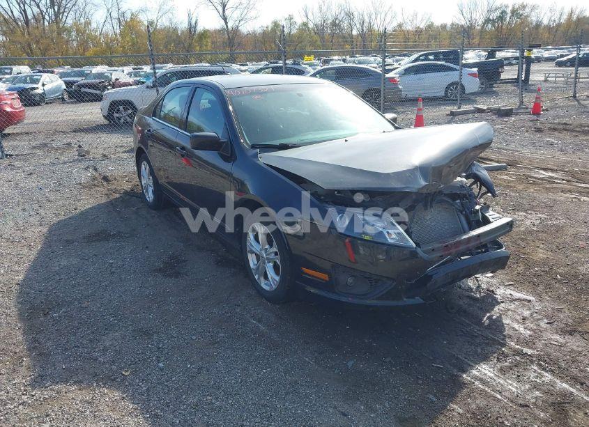 2012 Ford Fusion SE (VIN 3FAHP0HA9CR430583) main photo