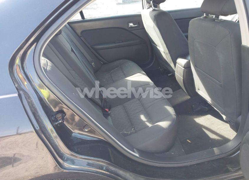 Photo 8 of 2012 Ford Fusion SE (VIN 3FAHP0HA9CR430583)