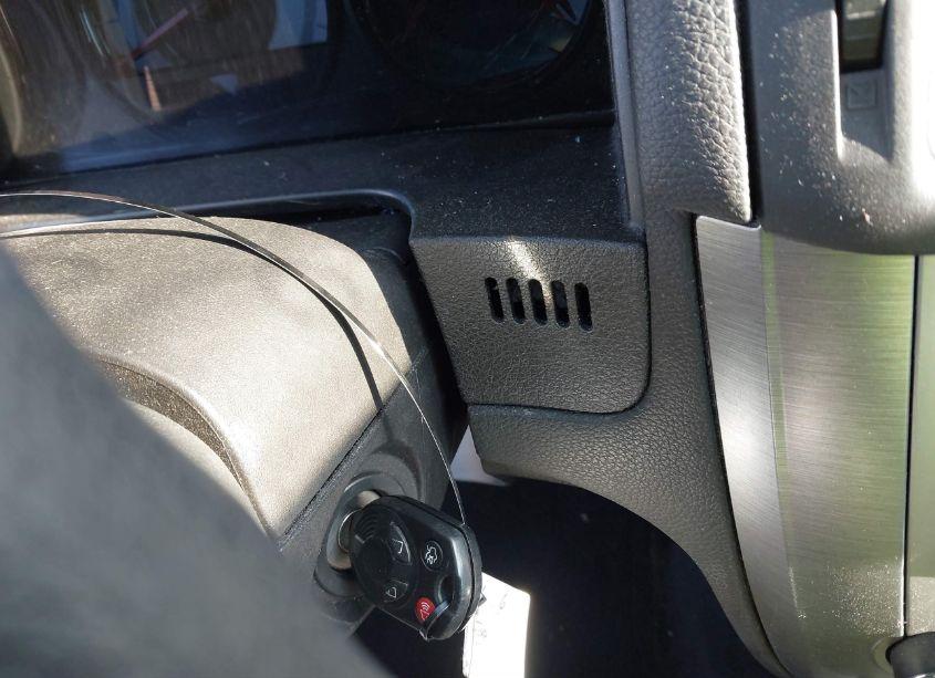 Photo 11 of 2010 Ford Fusion SE (VIN 3FAHP0HAXAR104286)