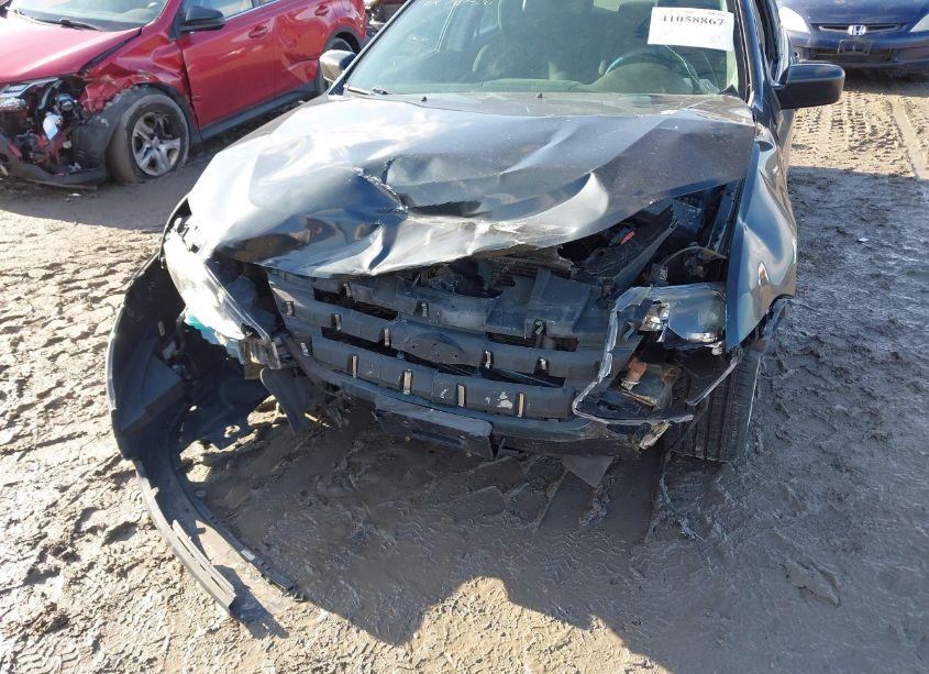 Photo 6 of 2010 Ford Fusion SE (VIN 3FAHP0HAXAR104286)