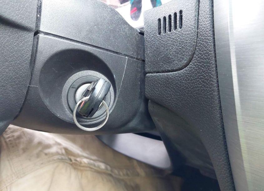 Photo 11 of 2010 Ford Fusion SE (VIN 3FAHP0HAXAR126756)