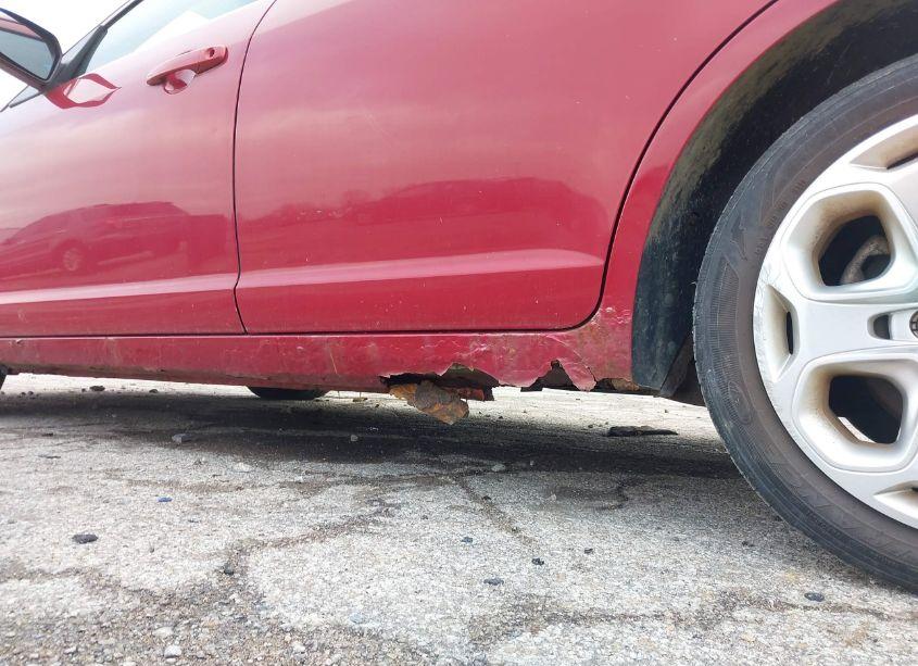 Photo 6 of 2010 Ford Fusion SE (VIN 3FAHP0HAXAR126756)