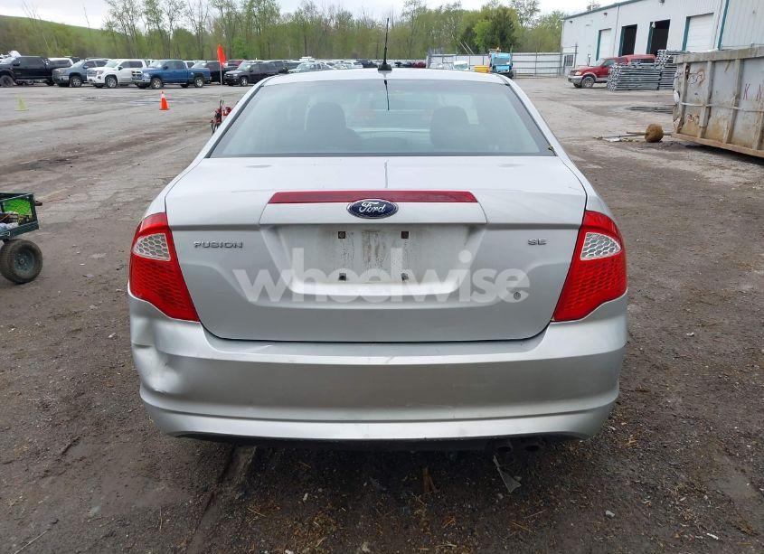 Photo 17 of 2010 Ford Fusion SE (VIN 3FAHP0HAXAR164973)