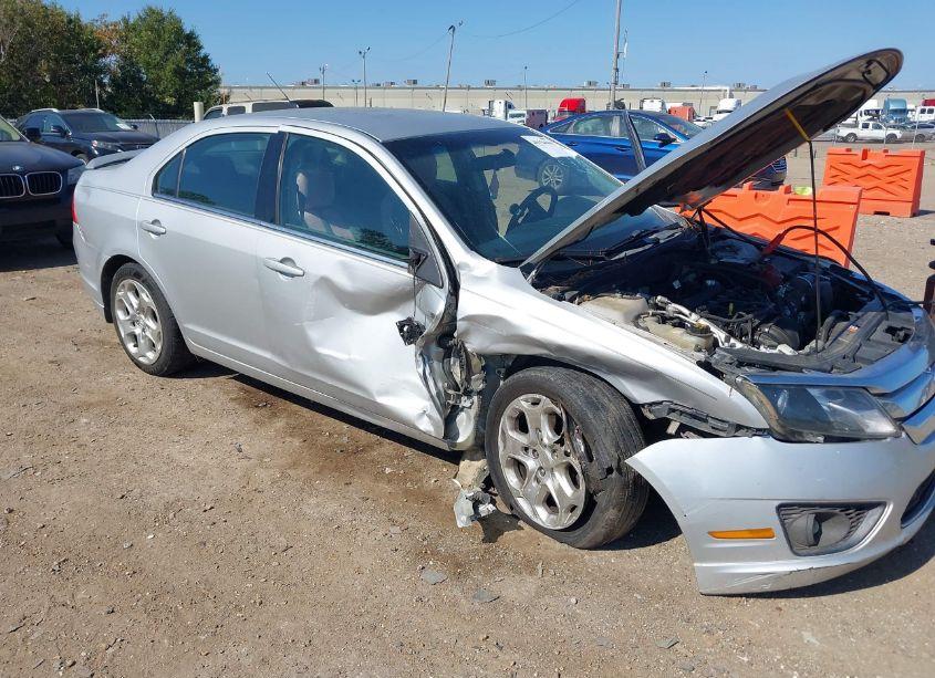 Photo 6 of 2010 Ford Fusion SE (VIN 3FAHP0HAXAR213895)