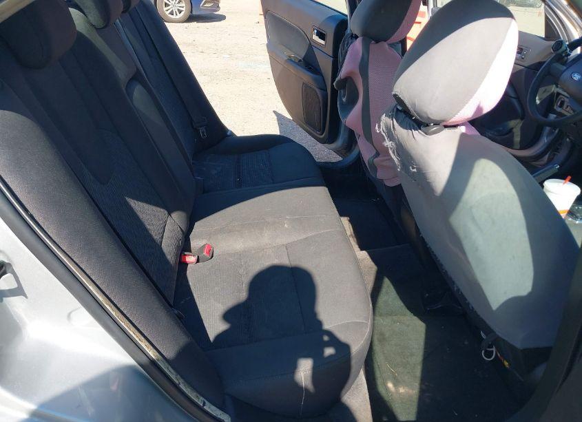 Photo 8 of 2010 Ford Fusion SE (VIN 3FAHP0HAXAR213895)