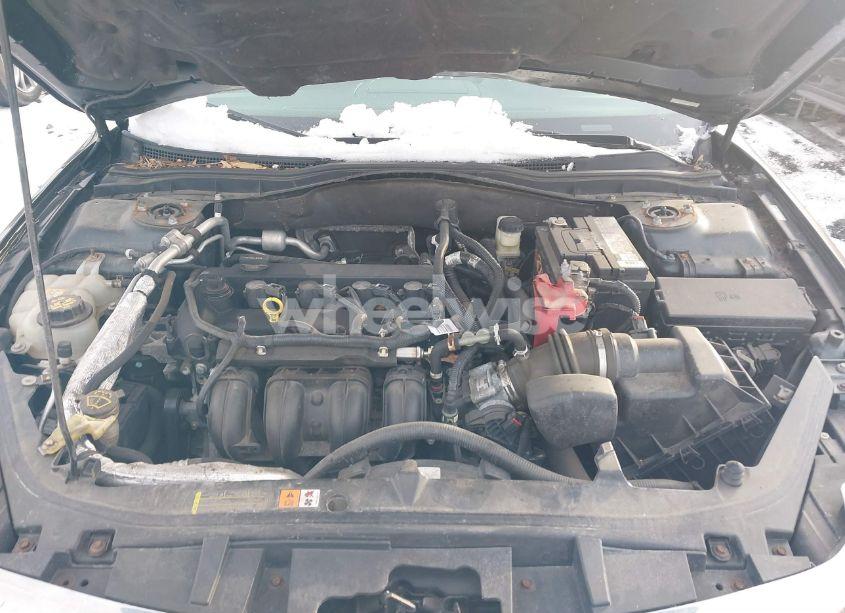 Photo 10 of 2010 Ford Fusion SE (VIN 3FAHP0HAXAR279234)