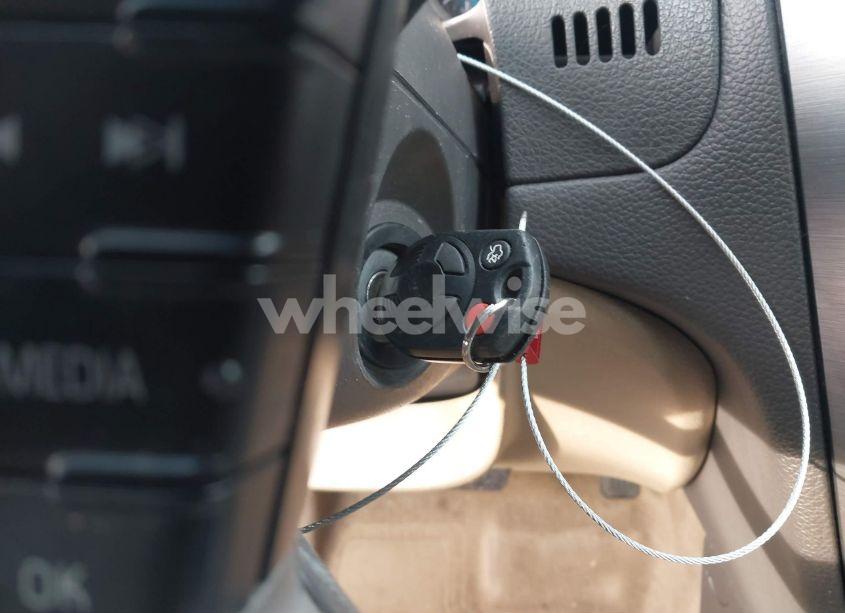 Photo 11 of 2010 Ford Fusion SE (VIN 3FAHP0HAXAR279234)
