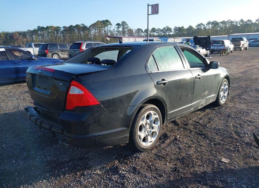 Photo 4 of 2010 Ford Fusion SE (VIN 3FAHP0HAXAR288046)
