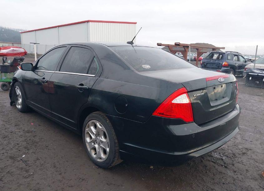 Photo 3 of 2010 Ford Fusion SE (VIN 3FAHP0HAXAR314337)