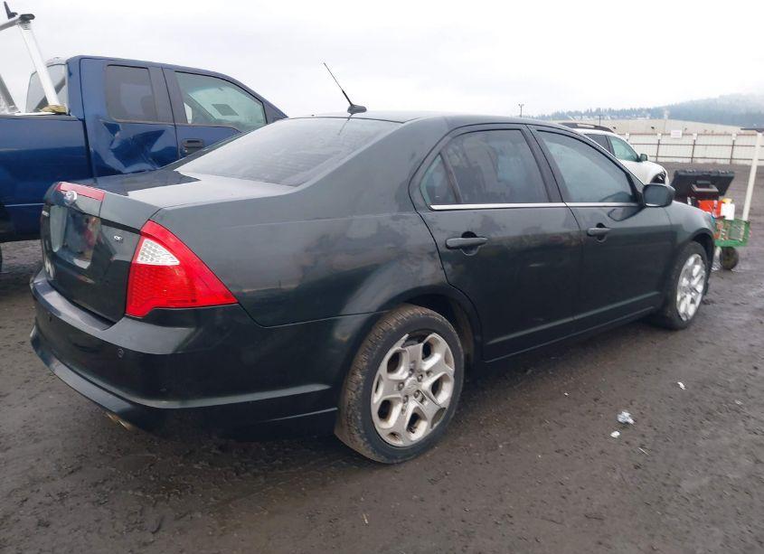 Photo 4 of 2010 Ford Fusion SE (VIN 3FAHP0HAXAR314337)