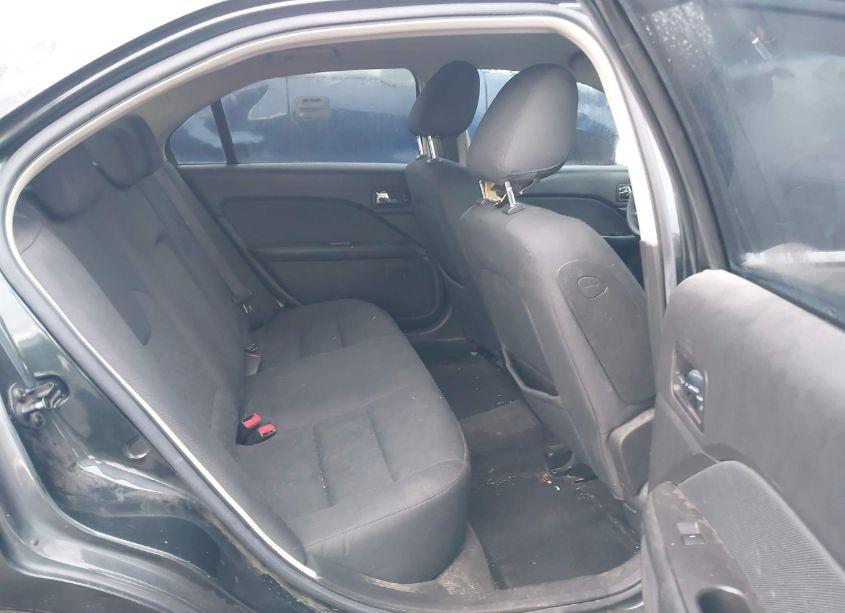 Photo 8 of 2010 Ford Fusion SE (VIN 3FAHP0HAXAR314337)