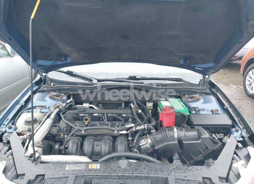 Photo 10 of 2010 Ford Fusion SE (VIN 3FAHP0HAXAR319540)