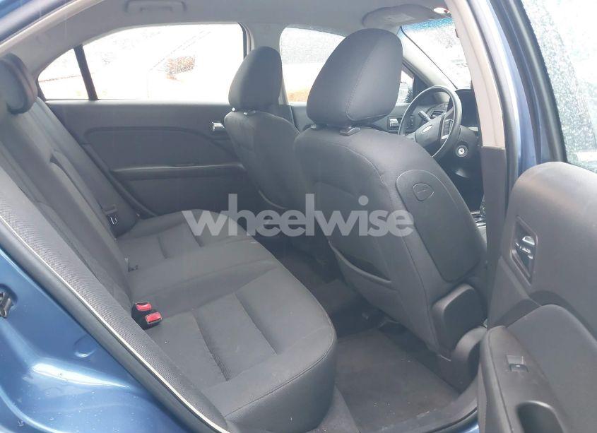 Photo 8 of 2010 Ford Fusion SE (VIN 3FAHP0HAXAR319540)