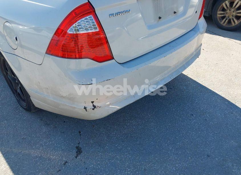 Photo 12 of 2010 Ford Fusion SE (VIN 3FAHP0HAXAR326097)