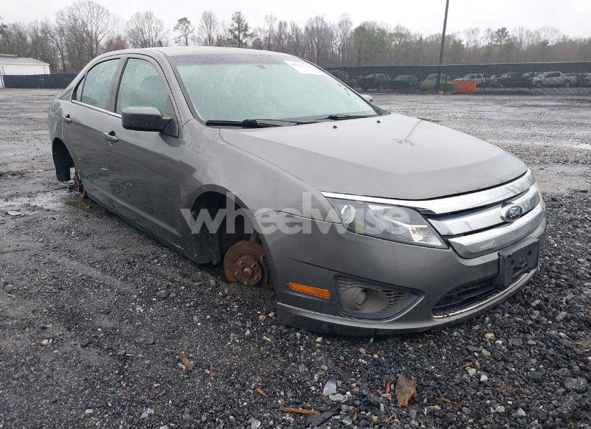 2010 Ford Fusion SE (VIN 3FAHP0HAXAR334068) main photo