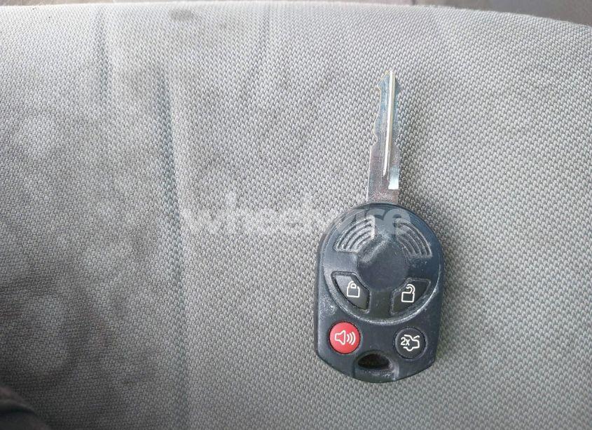 Photo 11 of 2010 Ford Fusion SE (VIN 3FAHP0HAXAR354093)