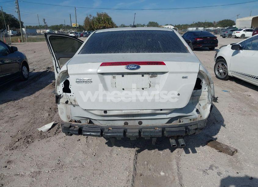 Photo 6 of 2010 Ford Fusion SE (VIN 3FAHP0HAXAR354093)