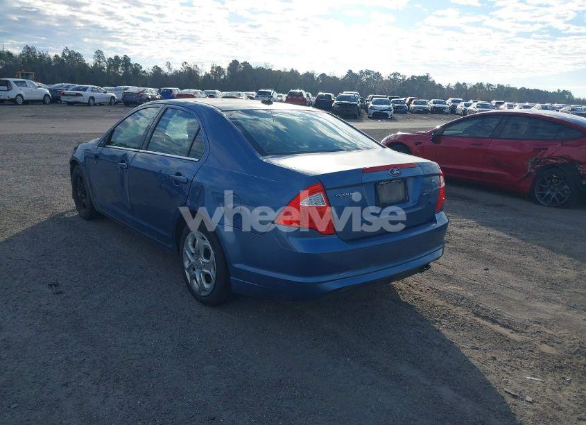 Photo 3 of 2010 Ford Fusion SE (VIN 3FAHP0HAXAR362890)