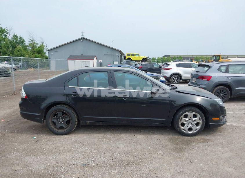 Photo 13 of 2010 Ford Fusion SE (VIN 3FAHP0HAXAR377857)