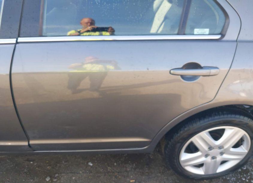 Photo 19 of 2010 Ford Fusion SE (VIN 3FAHP0HAXAR381424)