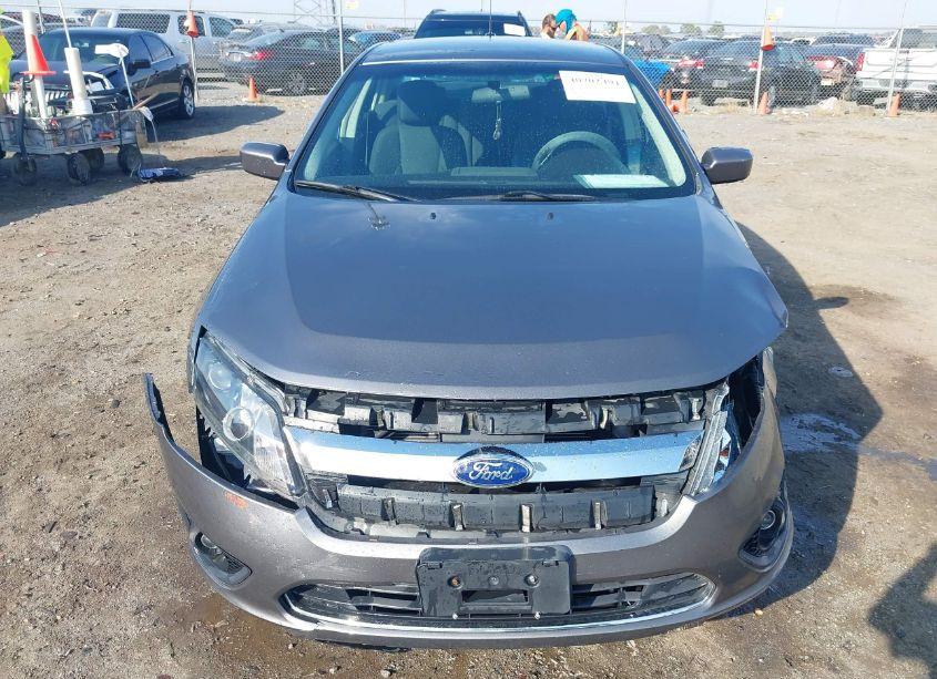 Photo 6 of 2010 Ford Fusion SE (VIN 3FAHP0HAXAR381424)