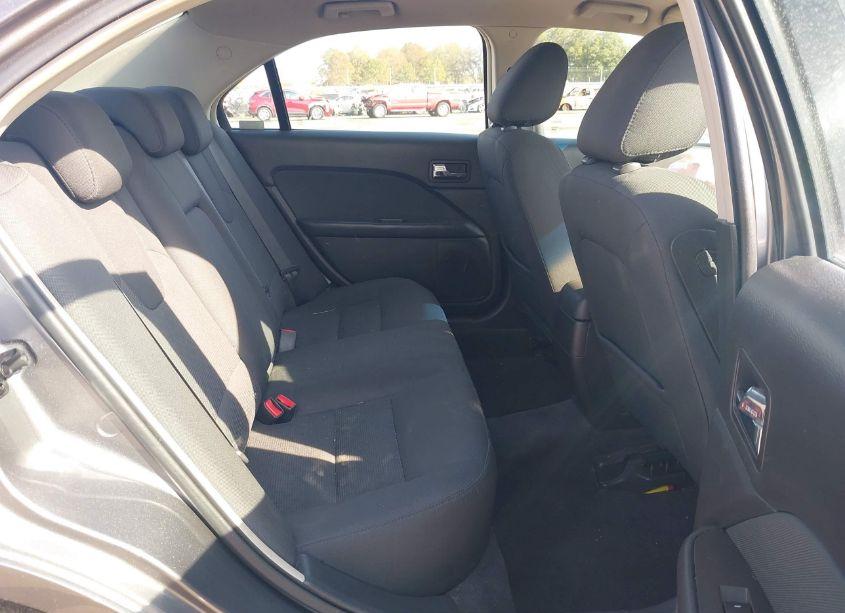 Photo 8 of 2010 Ford Fusion SE (VIN 3FAHP0HAXAR381424)