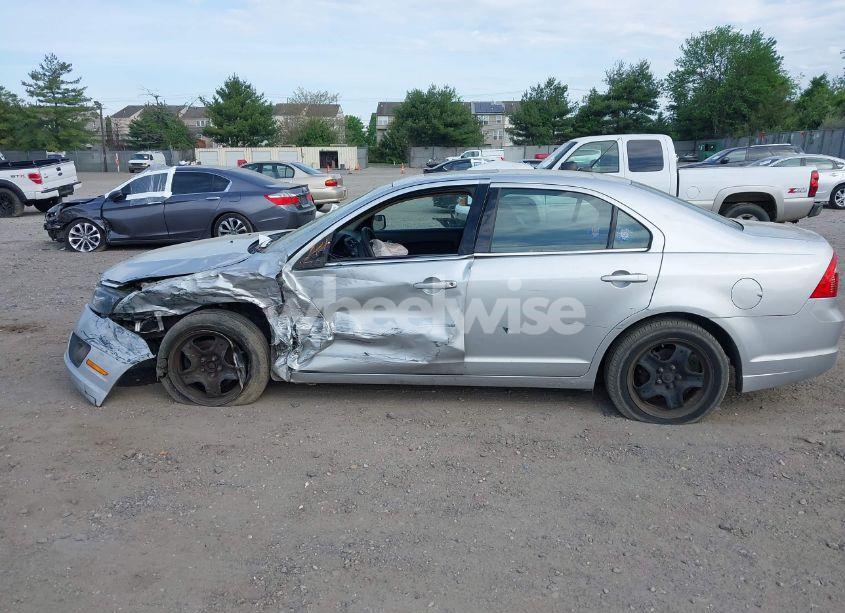 Photo 14 of 2010 Ford Fusion SE (VIN 3FAHP0HAXAR408301)