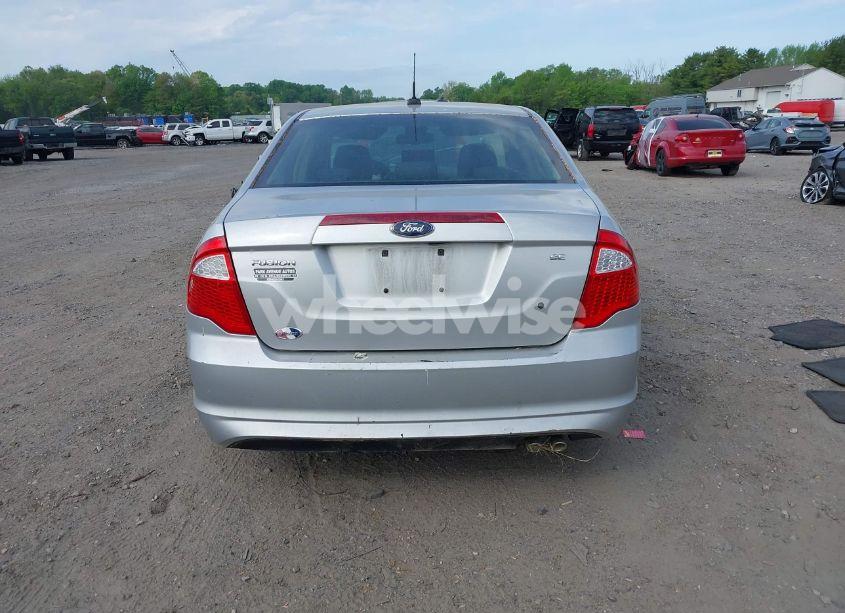 Photo 16 of 2010 Ford Fusion SE (VIN 3FAHP0HAXAR408301)