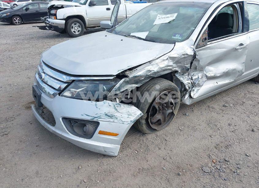 Photo 6 of 2010 Ford Fusion SE (VIN 3FAHP0HAXAR408301)
