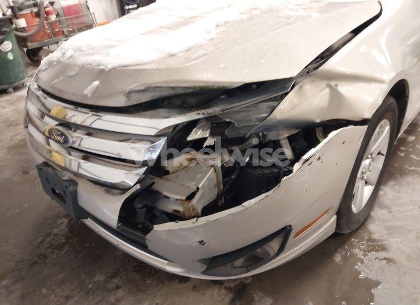 Photo 6 of 2010 Ford Fusion SE (VIN 3FAHP0HAXAR415524)