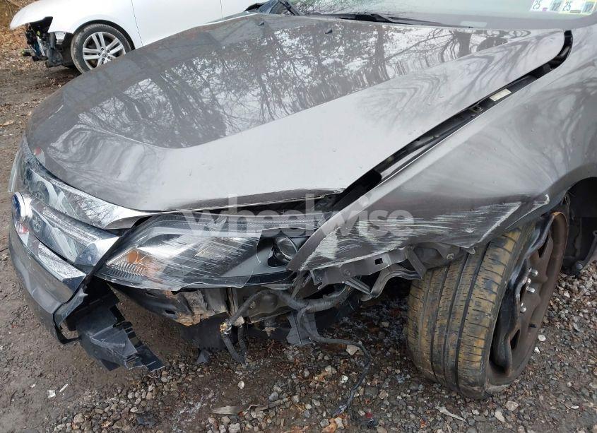 Photo 6 of 2010 Ford Fusion SE (VIN 3FAHP0HAXAR421582)