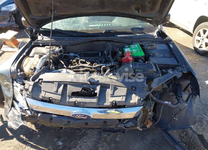 Photo 10 of 2010 Ford Fusion SE (VIN 3FAHP0HAXAR424031)