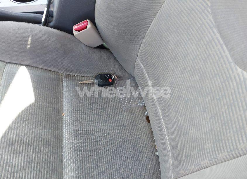 Photo 11 of 2010 Ford Fusion SE (VIN 3FAHP0HAXAR424031)