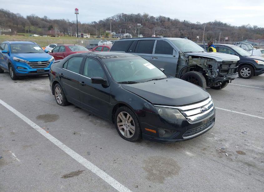 2010 Ford Fusion SE (VIN 3FAHP0HAXAR427690) main photo