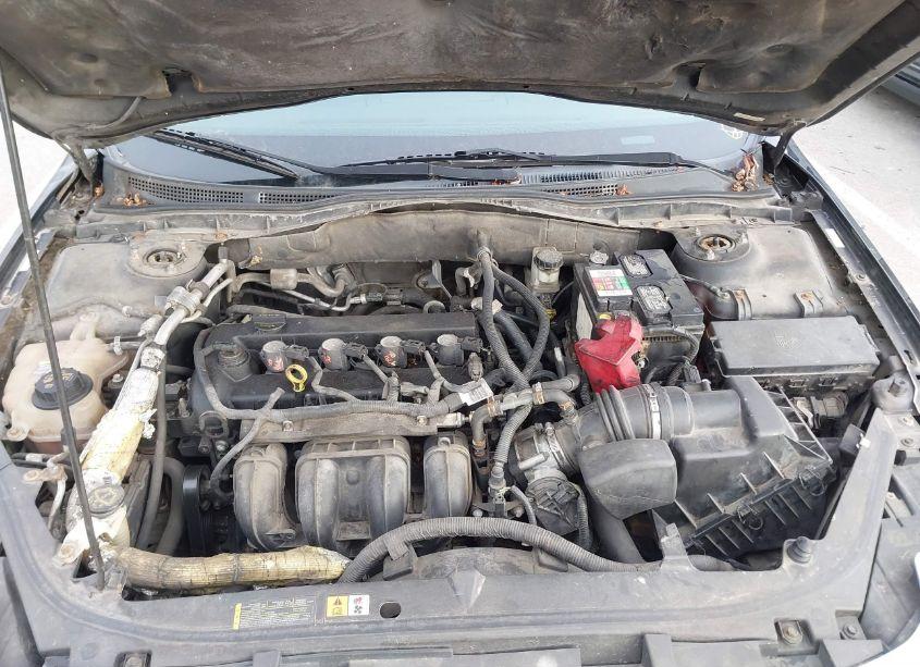 Photo 10 of 2010 Ford Fusion SE (VIN 3FAHP0HAXAR427690)